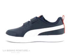 Puma COURTFLEX Bleu Marine - Basket Enfant Avec Scratches -Célèbre Chaussures Magasin cd24607c73b9e66c561f35ea11d5d5ef img 0727.jpg 172425